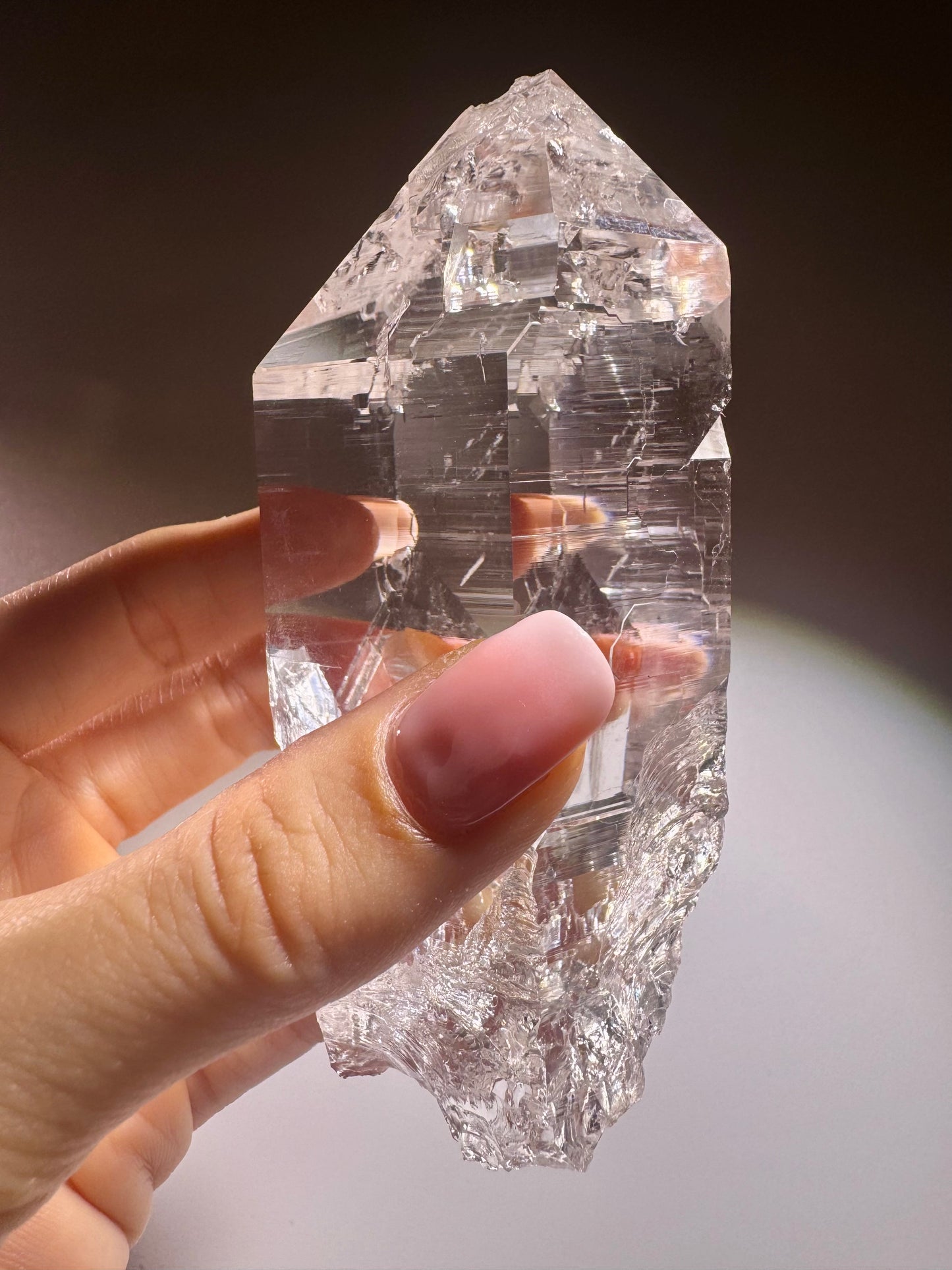 11 cm Himalaya-Quarz, 299 g – Museumsqualität mit Lichtenergie & Klarheit
