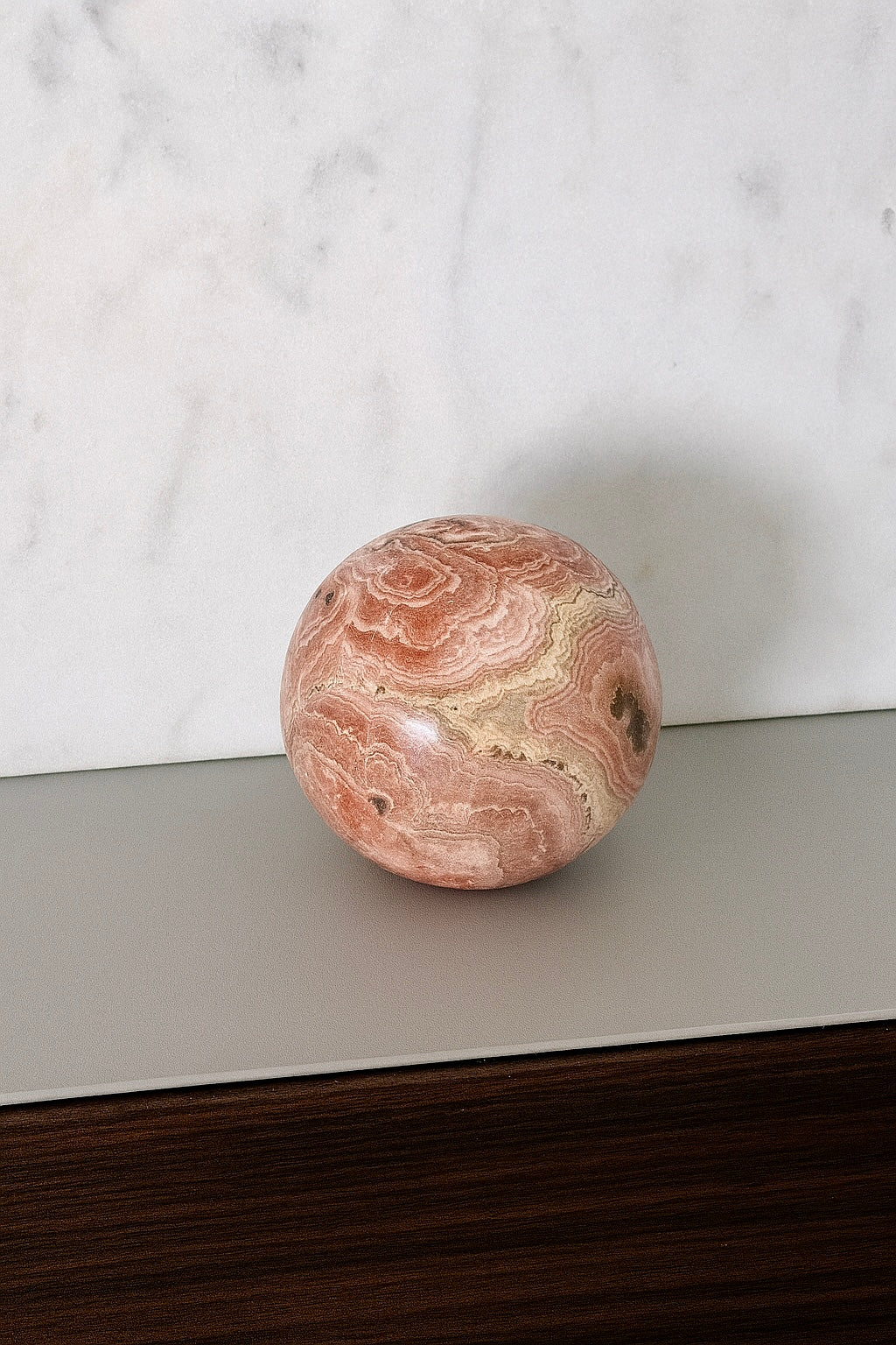 Grosse traumhafte Rhodochrosit Kugel ✨ 💕 - 5.4cm, 328g