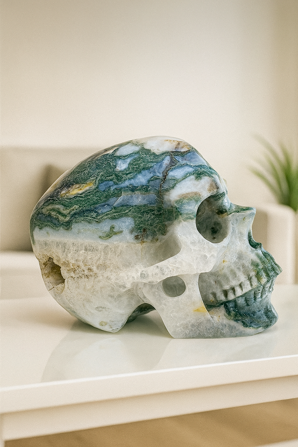 Super realistischer Totenkopf Kristall Green Moss Acha 12.5 cm - 1.28kg