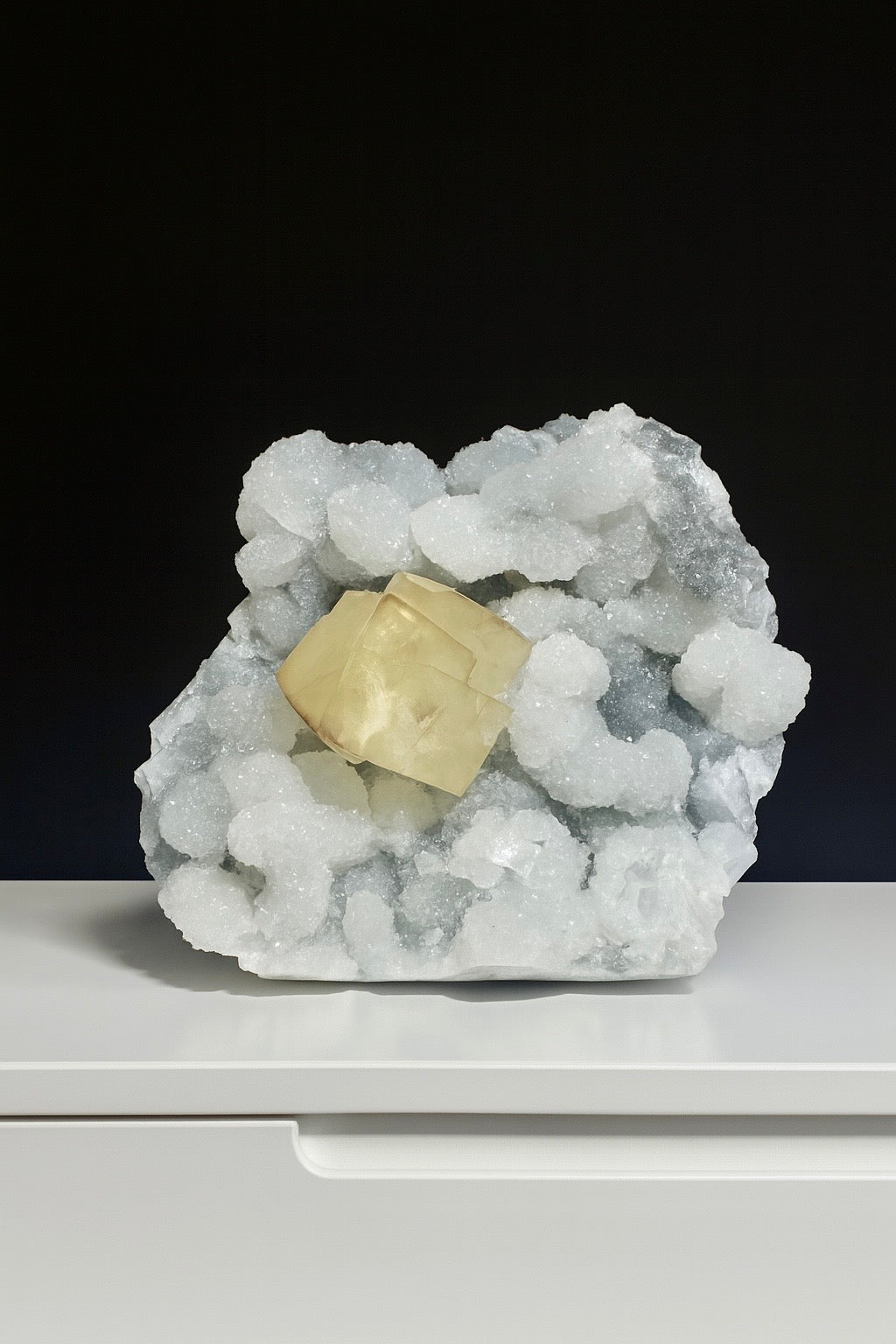 Toller Chalcedon mit Kalzit - 7.5x12x12cm