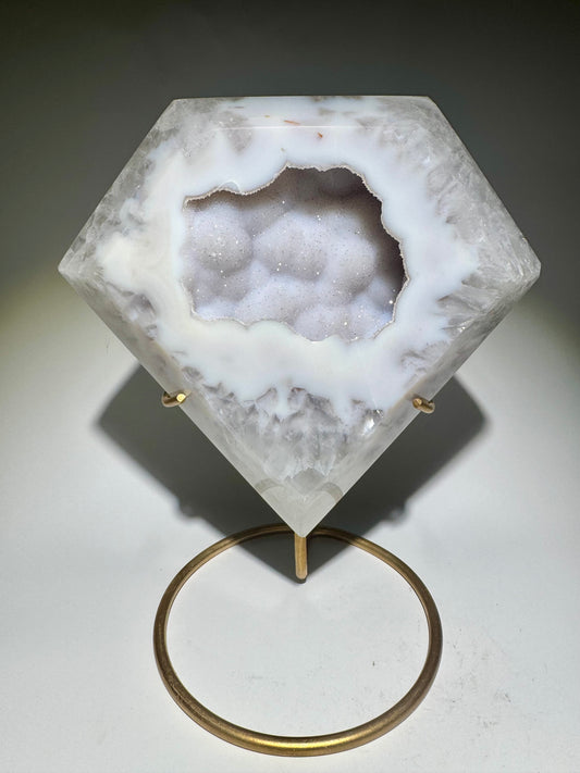 Achat-Diamant in Handarbeit aus Brasilien – Edelstein-Skulptur mit Ständer, 16 cm