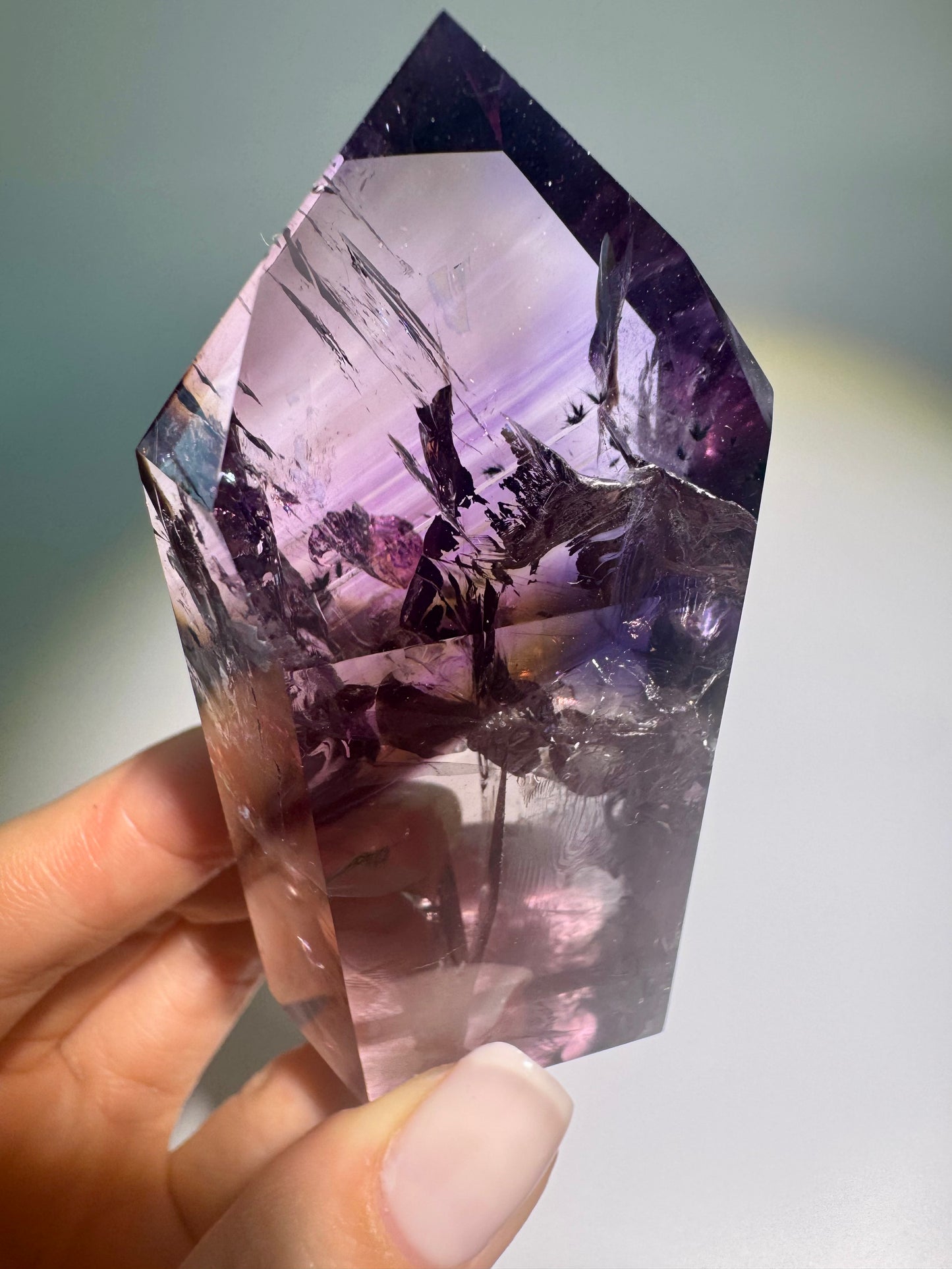 Amethyst-Citrin-Kristall 8,6 cm – klarer Ametrin mit gold-violetten Zonen und lebendigem Lichtspiel aus Südamerika