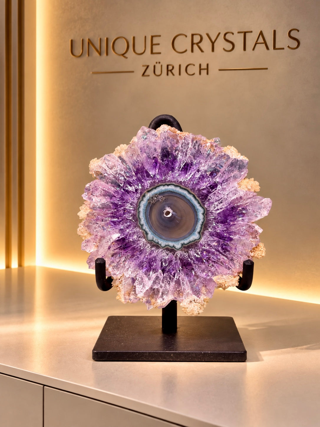 Amethyst Flowers & Suns – symmetrische Stalaktiten-Blüten aus Uruguay