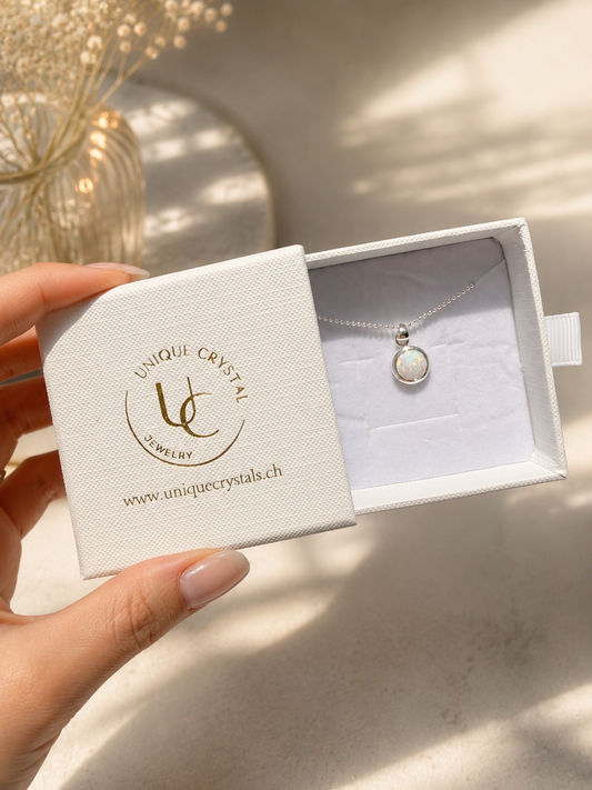Opal Anhänger in 925 Silber – runder Edelstein Anhänger, Zargenfassung