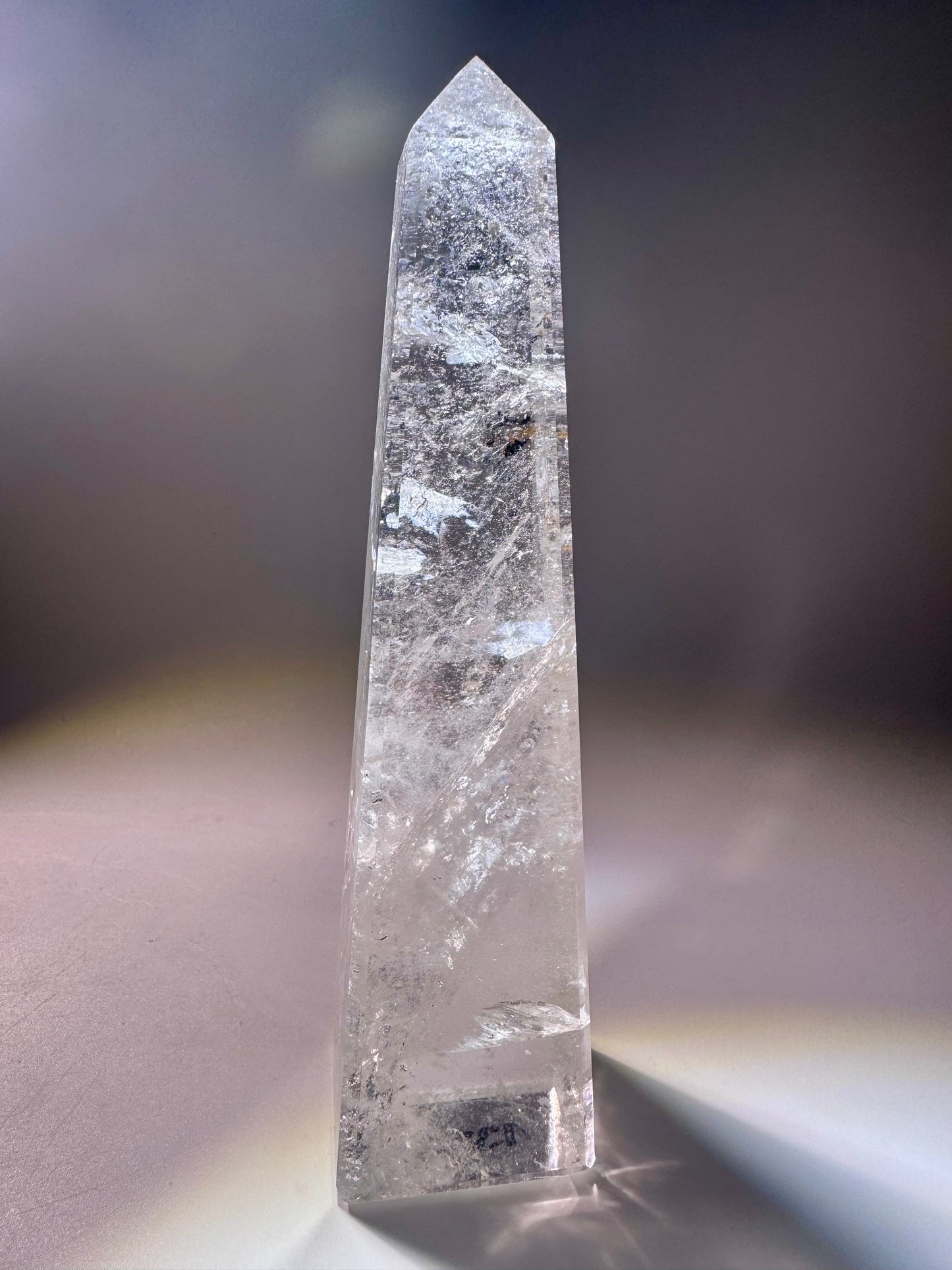 Bergkristall-Obelisk – 17 cm hoch, 4 cm breit, extra klar & vierseitig geschliffen aus Brasilien