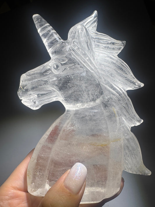 Bergkristall Einhorn für Klarheit, Energie und Meditation