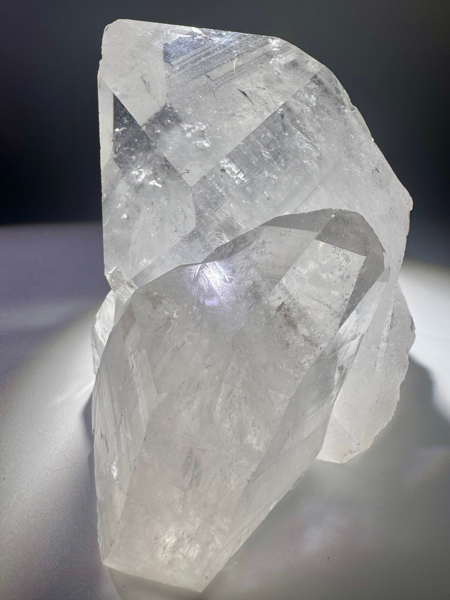 Bergkristall Spitze mit Stufe und schönem Innenleben – 10 cm, 763 g, naturbelassen aus Brasilien