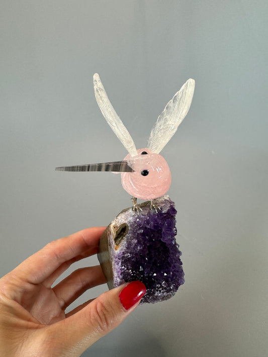 Deko Kolibri aus echten Edelsteinen – Rosenquarz, Bergkristall, Amethyst
