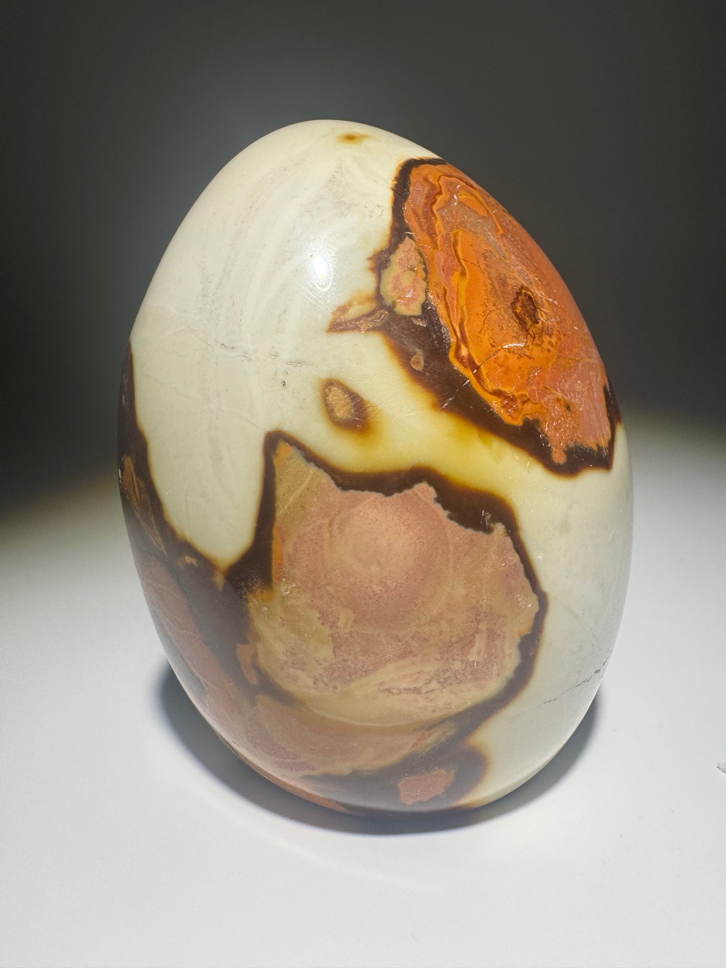 Dekorativer Polychrom-Jaspis mit harmonischem Farbverlauf – Naturstein aus nachhaltiger Herkunft zur spirituellen Verwendung