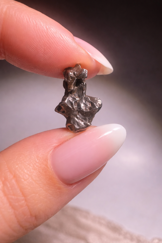 Echter Meteorit aus dem All – 2 cm Sternschnuppenstein