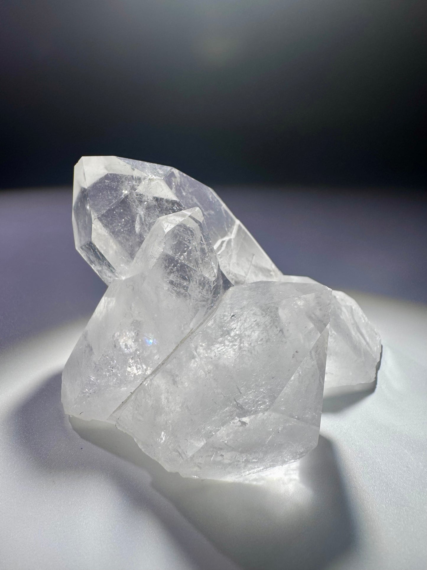 Exklusive Bergkristallstufe – 9 cm, 204 g, glasklar, ungeschliffen & hochwertiges Sammlerstück aus Brasilien