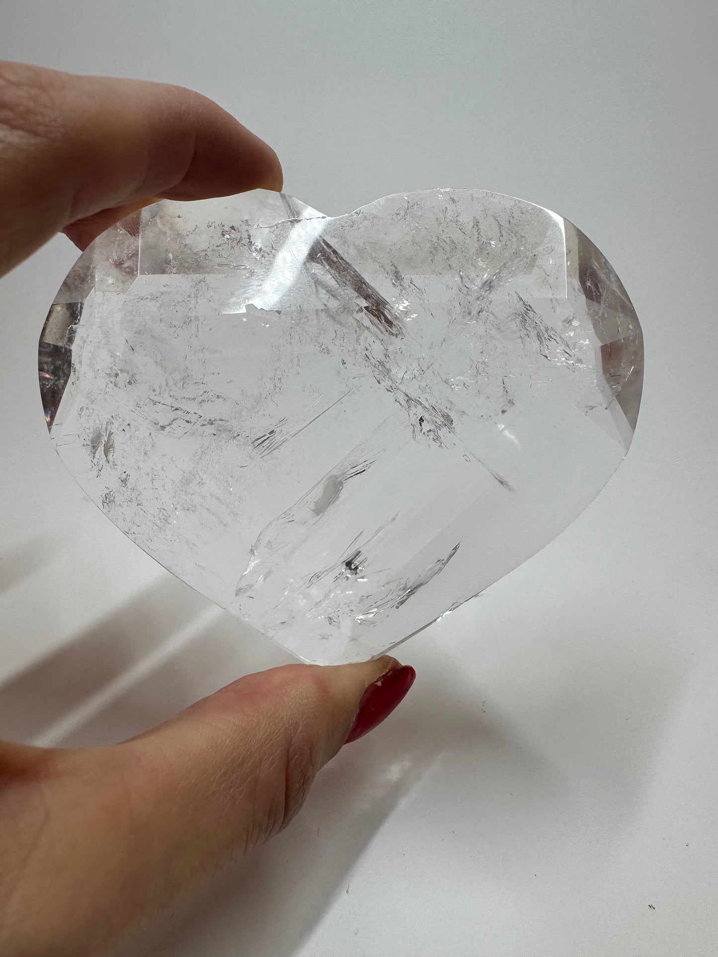 Extra klares facettiertes Kristallherz – Bergkristall 221 g