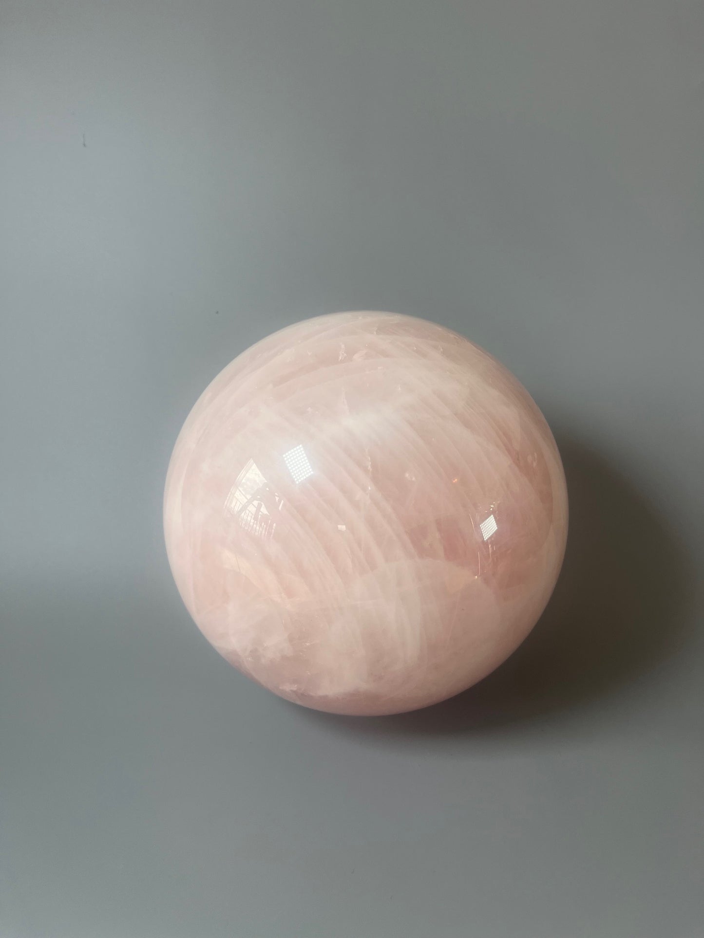 Grosse Rosenquarz-Kugel – 15 cm – 5,3 kg – Herzstein aus Brasilien