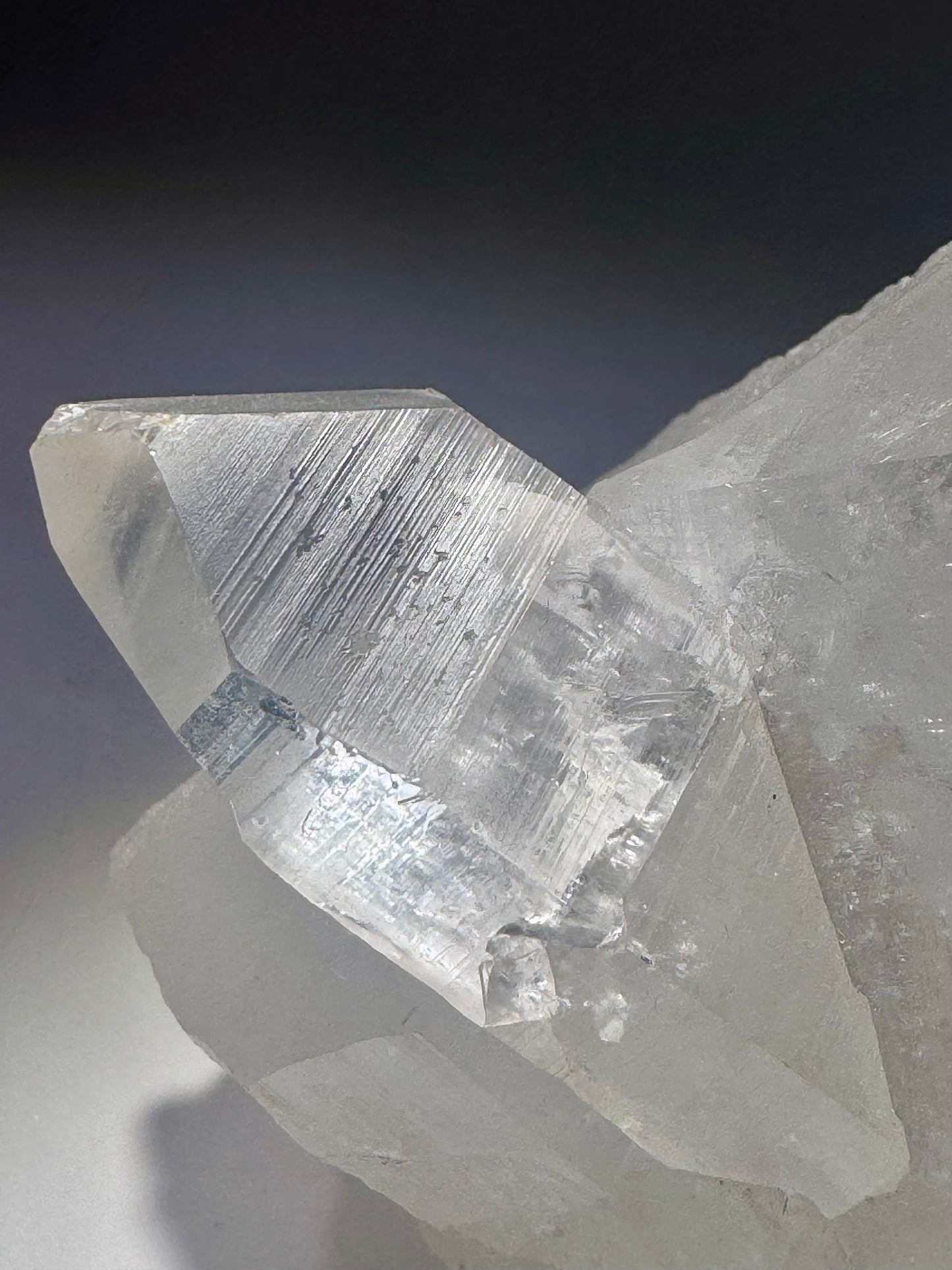 Hochwertige Lemurian Bergkristall Stufe – 17 cm, 1.95 kg, naturbelassen, extraklar und perfekt für Sammler