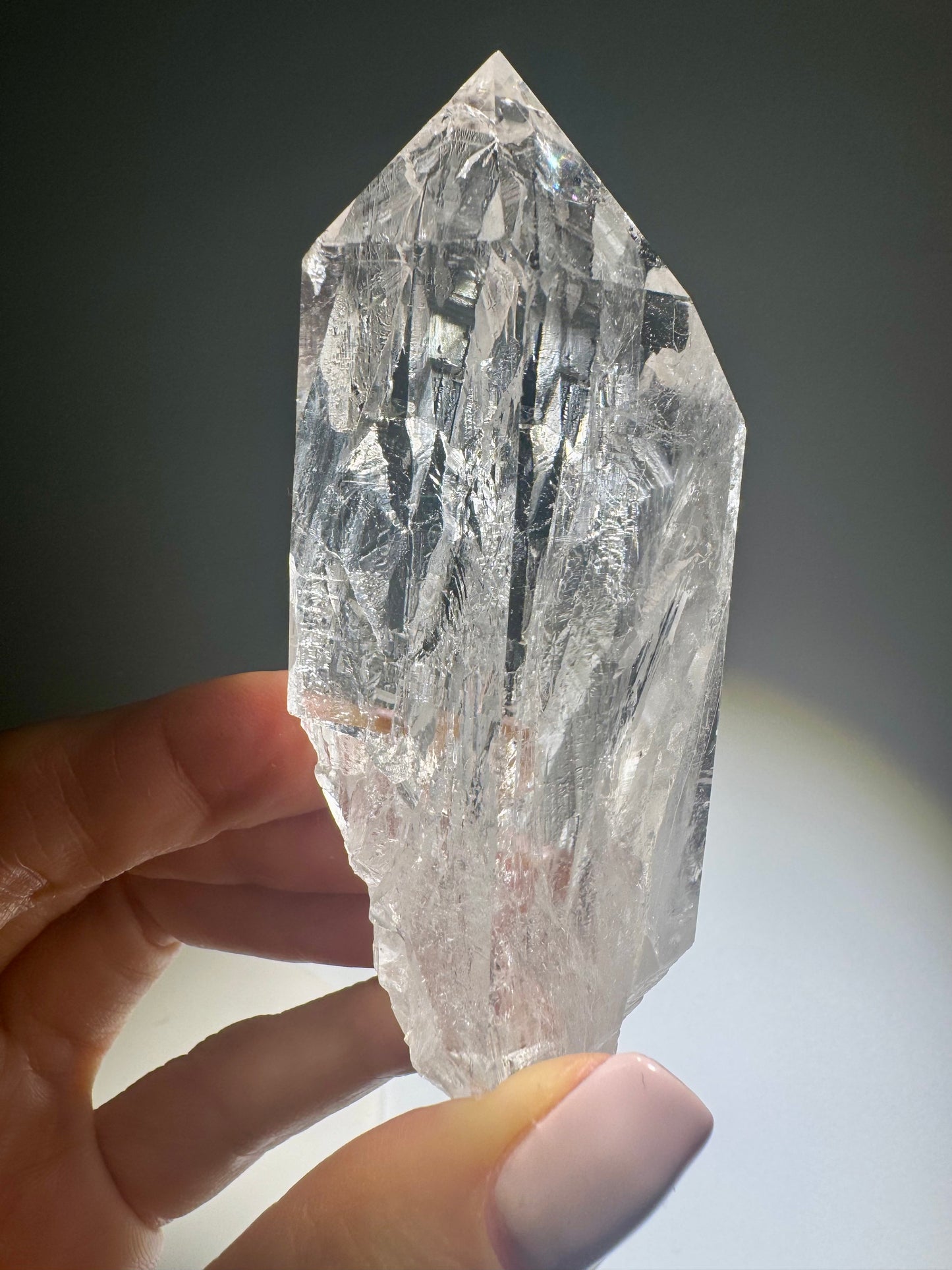 Hochwertiger Kristall aus dem Himalaya – 9.5cm klarer Quarz aus Nepal