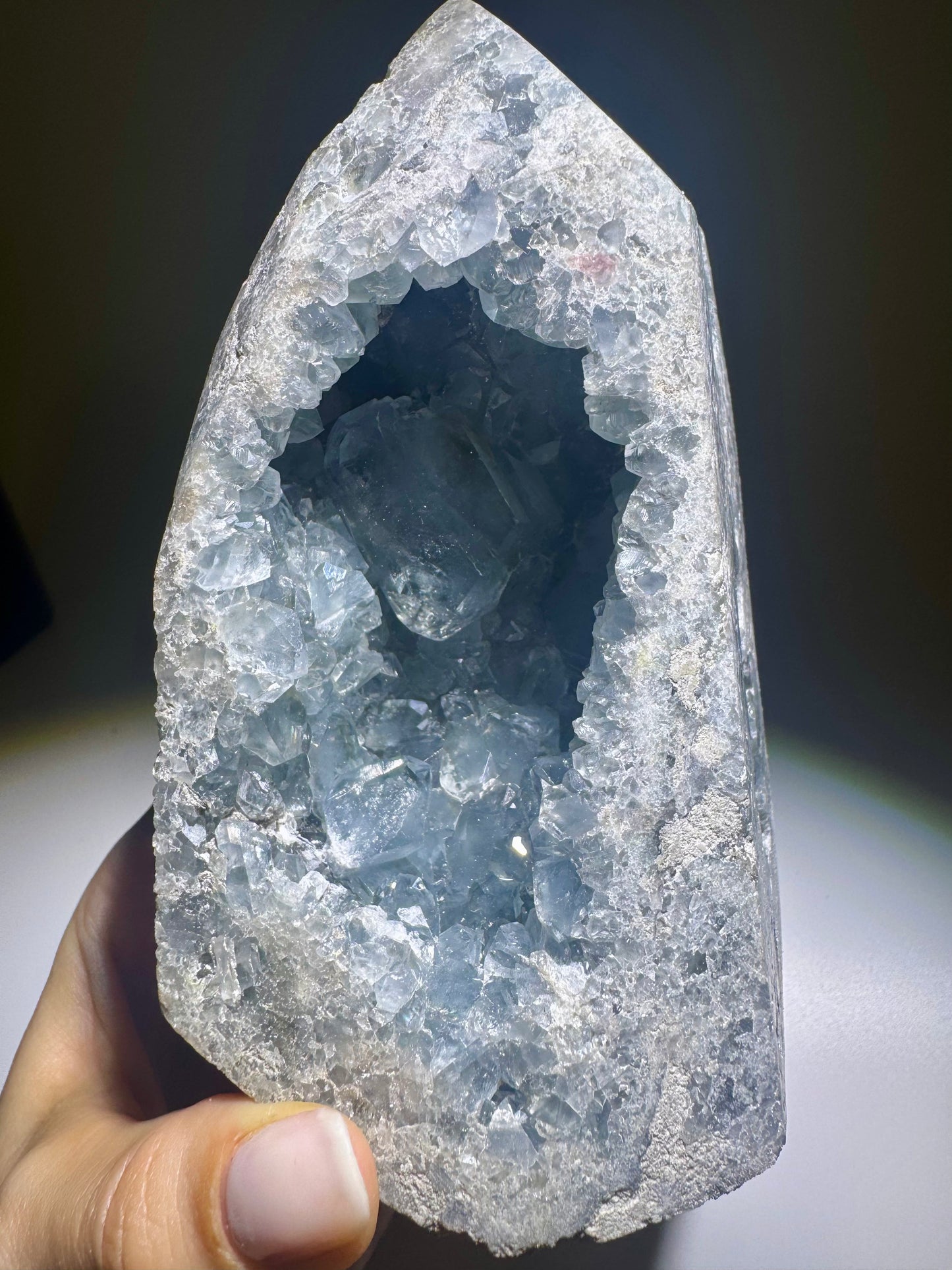 Celestin Kristallspitze 13 cm – Premium Edelstein aus Madagaskar