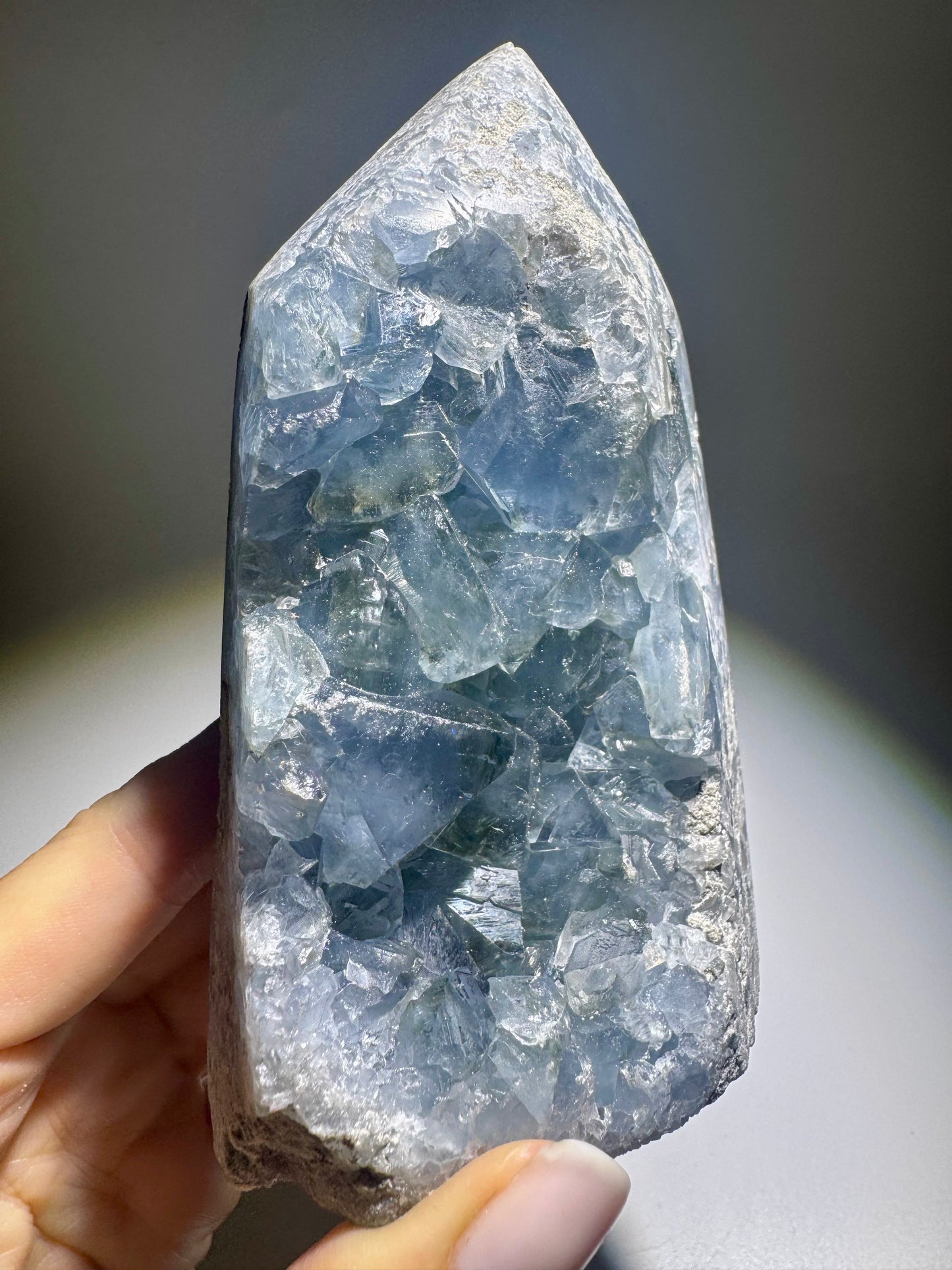 Celestin Spitze mit klaren Kristallen – 12 cm Edelstein aus Madagaskar