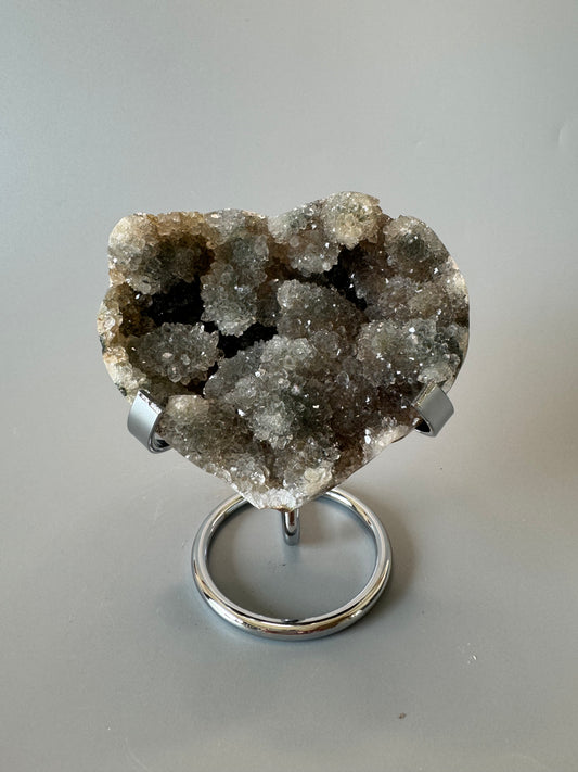 Cœur en améthyste arc-en-ciel - 9 cm, 219 g