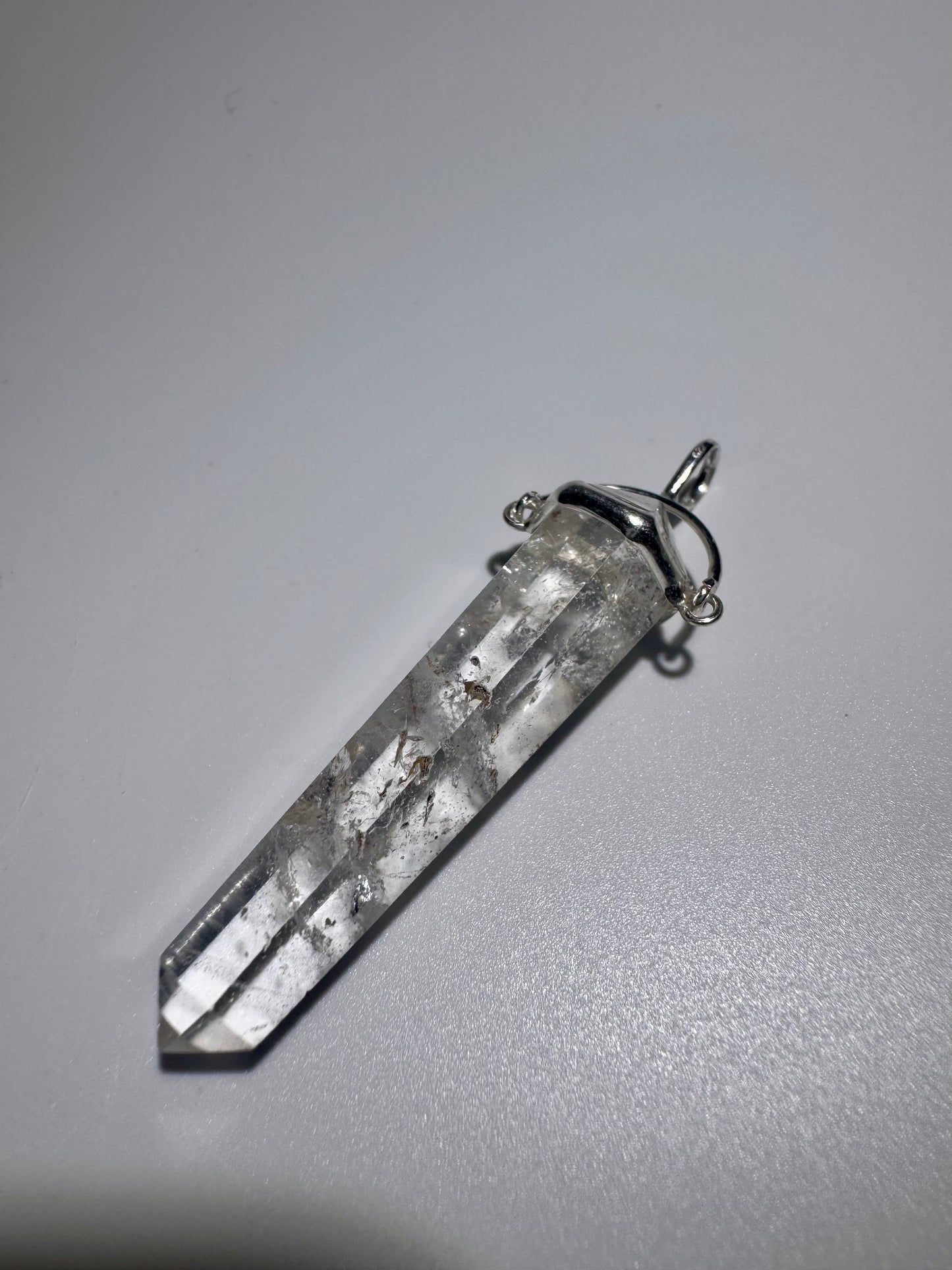 Bergkristall Anhänger 5,7 cm – mit Regenbogen & Einschlüssen in 925 Silberfassung 💎✨