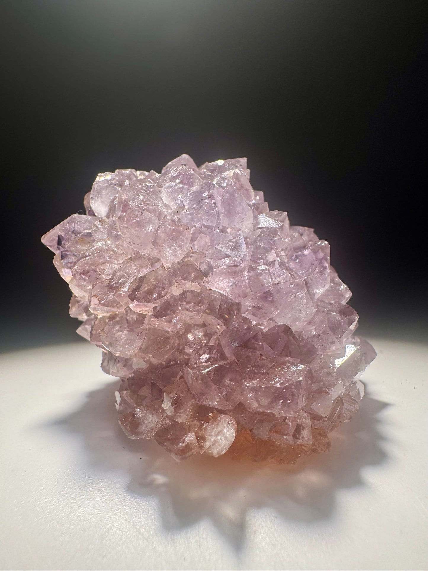 Amethystblüte 5 cm – kleine Stalaktit-Kristallblume mit funkelnden Spitzen aus Uruguay