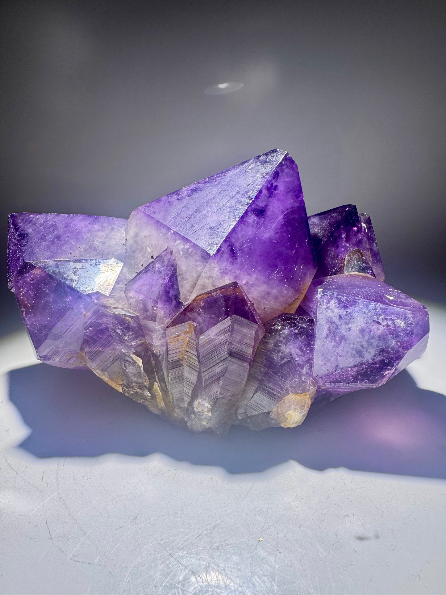 Kongo-Amethyst mit grossen Kristallspitzen, 21 cm
