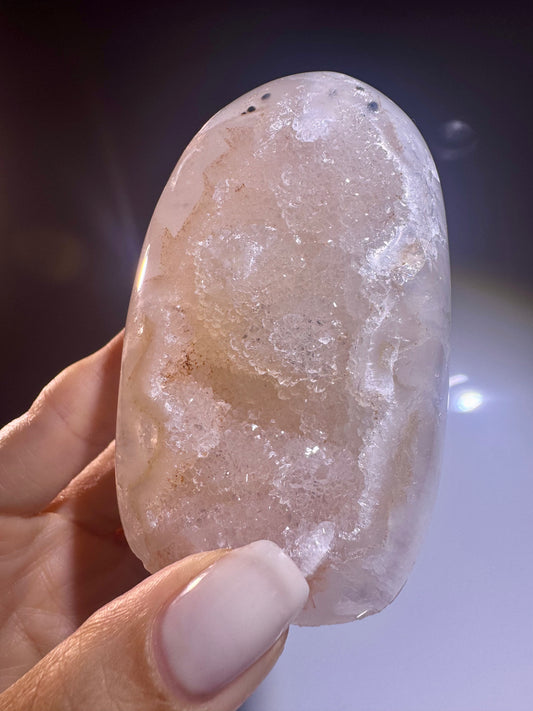 Achat-Geode 8.5 cm funkelt & harmonisiert – Brasilien