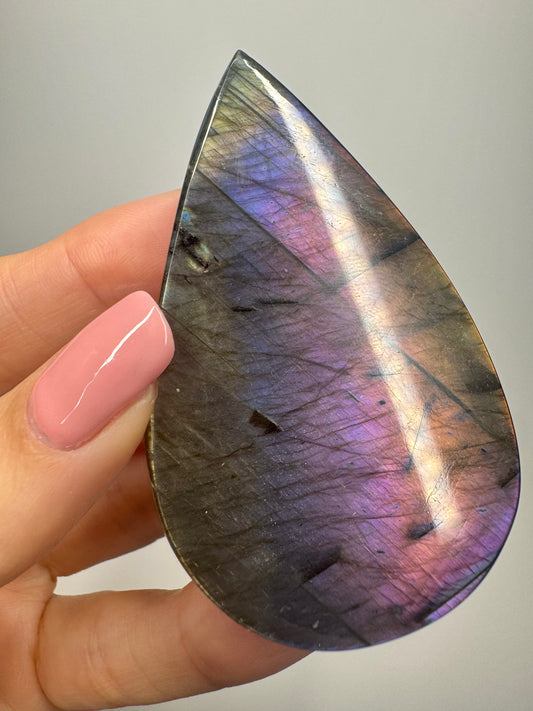 Exklusiver grosser Labradorit mit Multicolor-Schimmer 🌈 - 7.1cm