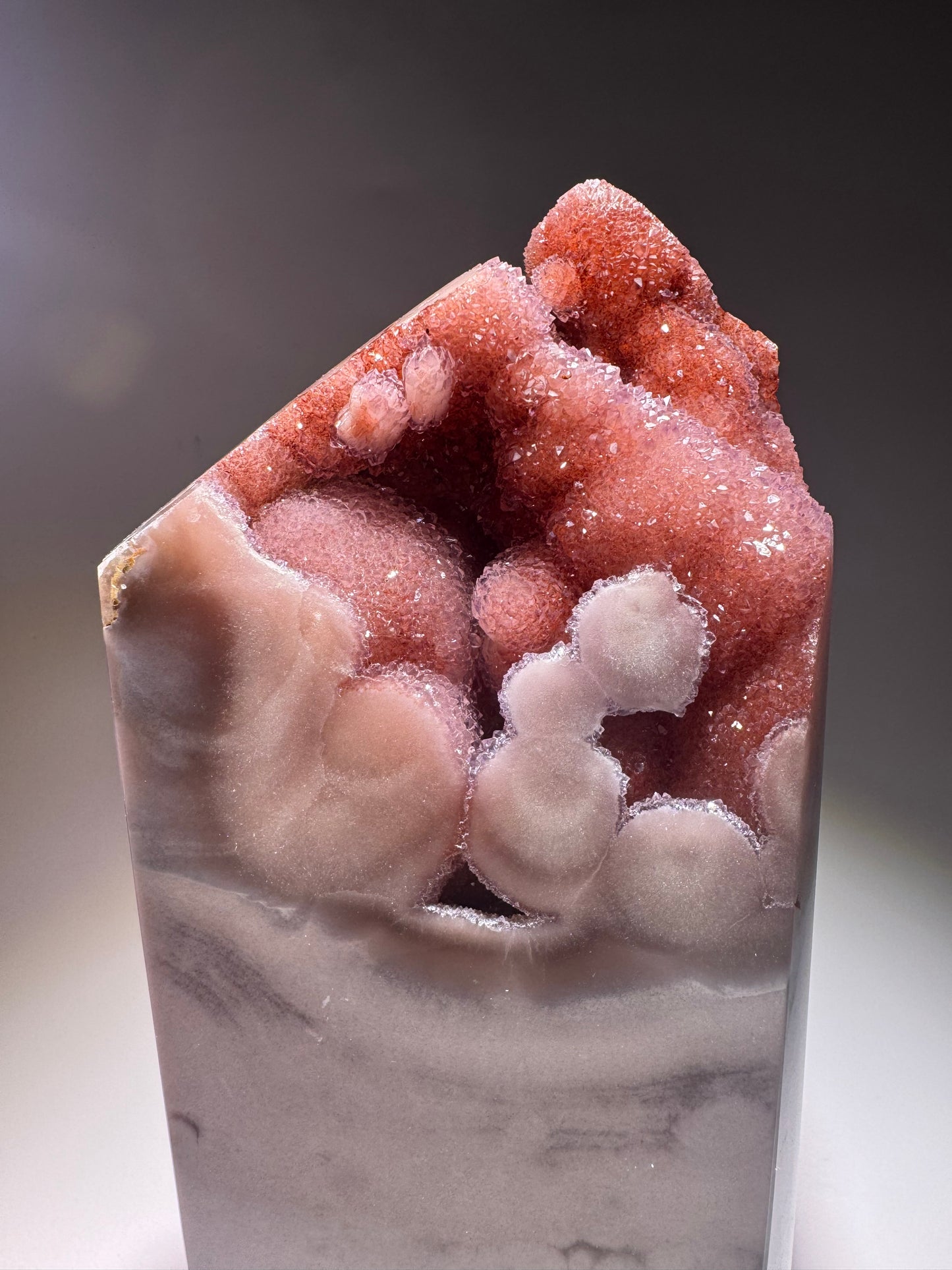 Pink Amethyst Turm 💗 22,5 cm – 1,85 kg – mit Bubble- & Blumen-Kristallen – Brasilien