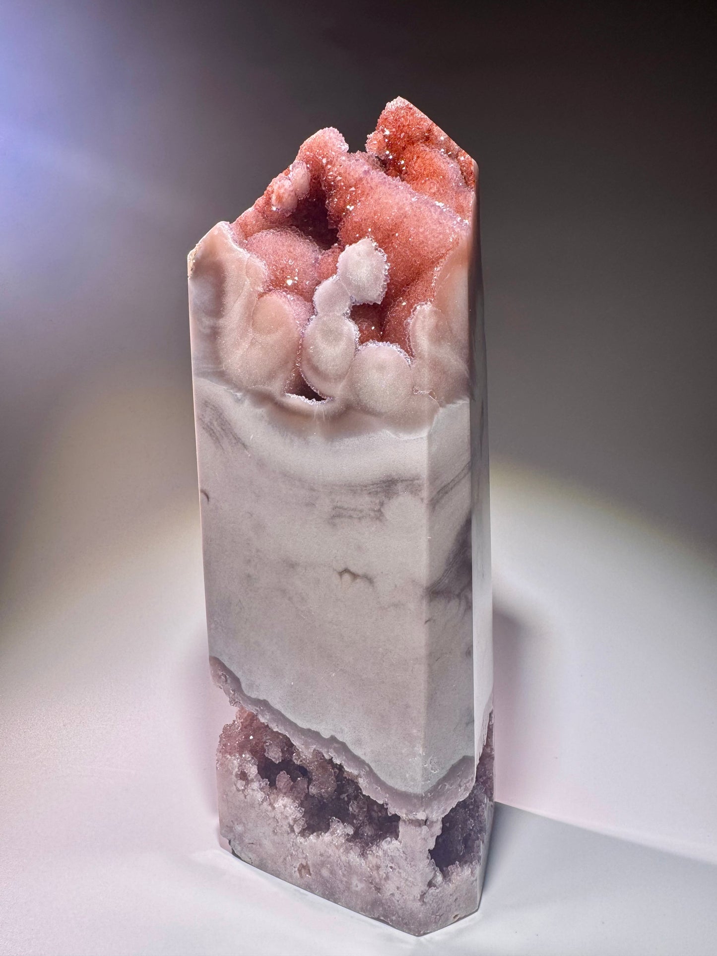 Pink Amethyst Turm 💗 22,5 cm – 1,85 kg – mit Bubble- & Blumen-Kristallen – Brasilien