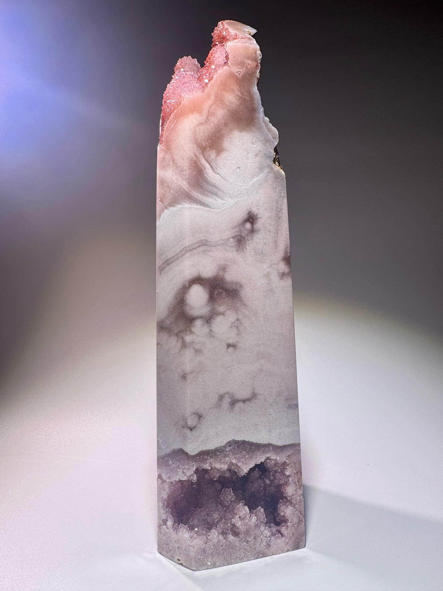Pink Amethyst Turm 💗 22,5 cm – 1,85 kg – mit Bubble- & Blumen-Kristallen – Brasilien