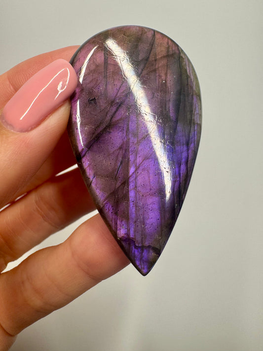 Bezaubernder pink/violetter Labradorit 💖 - 5.6cm