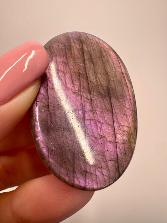 Wunderschöner pinker Labradorit 💖 - 4.5cm