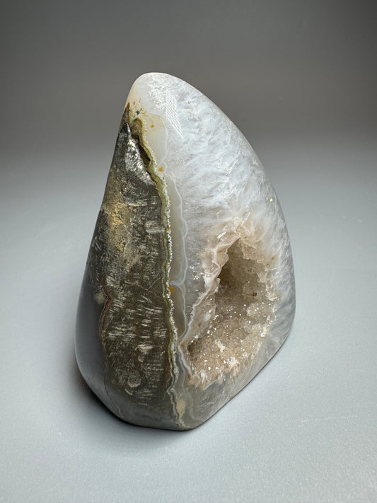 Funkelnde Rainbow Amethyst Flamme - 8cm, 315g