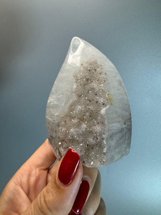 Funkelnde weiss/rosa Rainbow Amethyst Flamme - 8cm, 263g