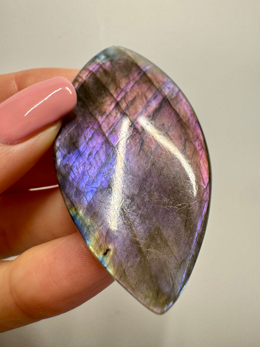 Bezaubernder pink/blau/violetter Labradorit 💖 - 6cm