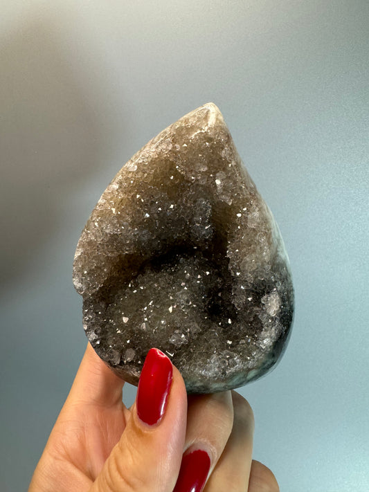 Funkelnde Rainbow Amethyst Flamme - 8cm, 268g