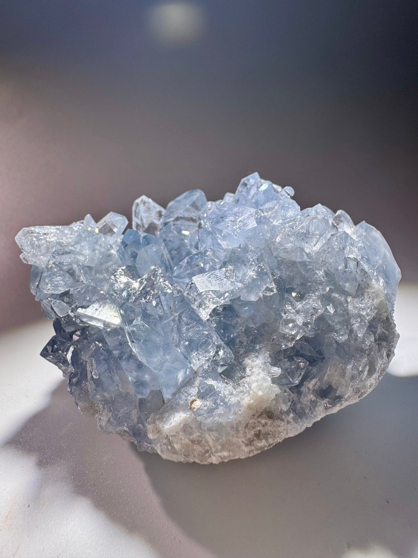 Celestin Stufe aus Madagaskar 💎 Klar & funkelnd – Kristall mit transparenten Spitzen ✨ Museumsqualität 7.7cm