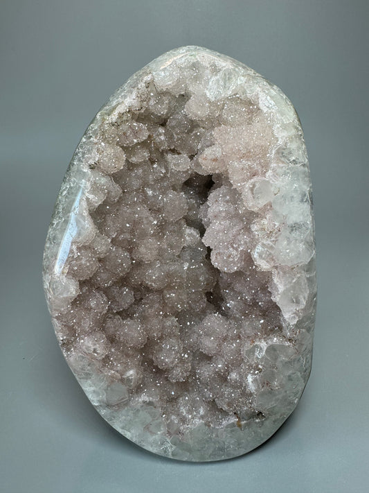 Wunderschöne rosa Rainbow Amethyst Cutbase - 17cm, 2.21kg