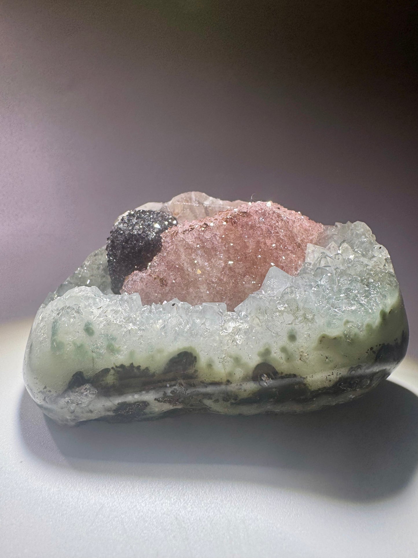 Rainbow Amethyst Cutbase aus Uruguay – 8,1 cm, 211 g – seltene Farben & exklusive Qualität 💖