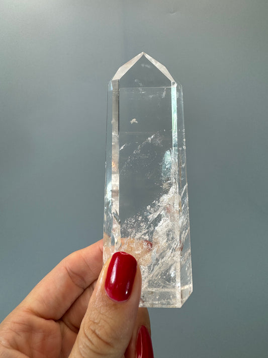 Sehr klare Bergkristall Spitze - 11cm, 153g