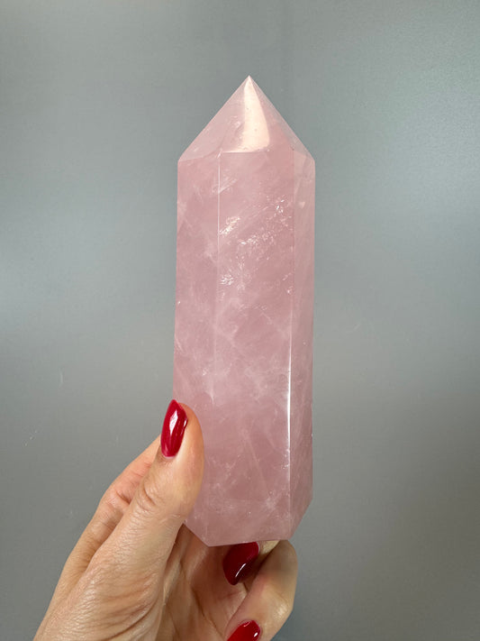 Rosenquarz Spitze - 15cm, 522g