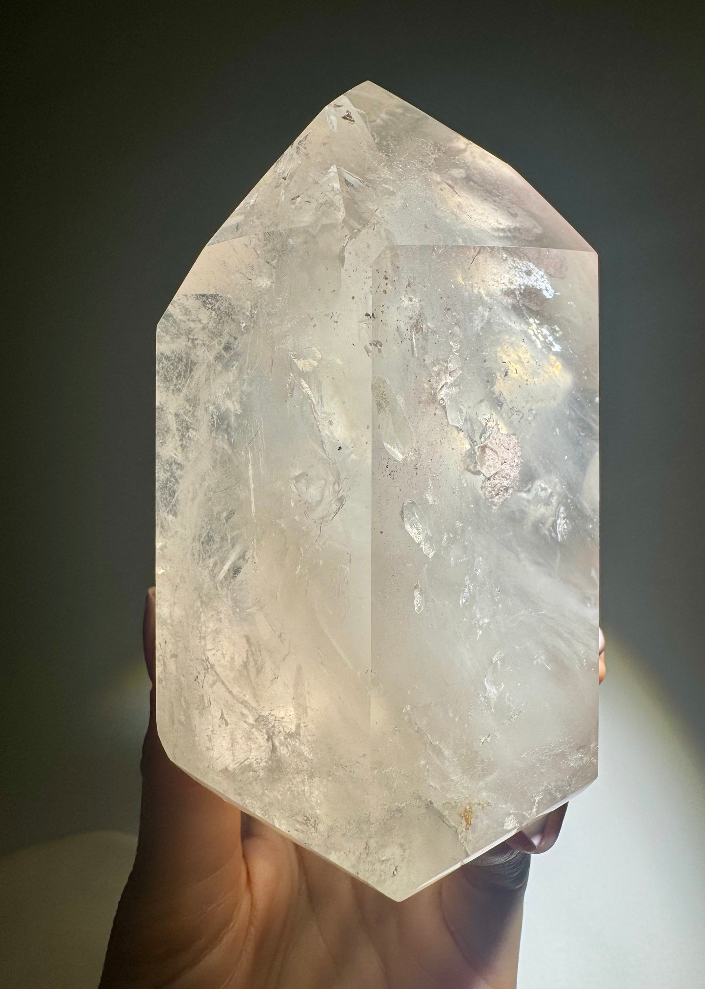 Pink Lithium Kristall 11 cm – rosa Edelstein aus Brasilien mit Phantomen & Einschlüssen, 835 g