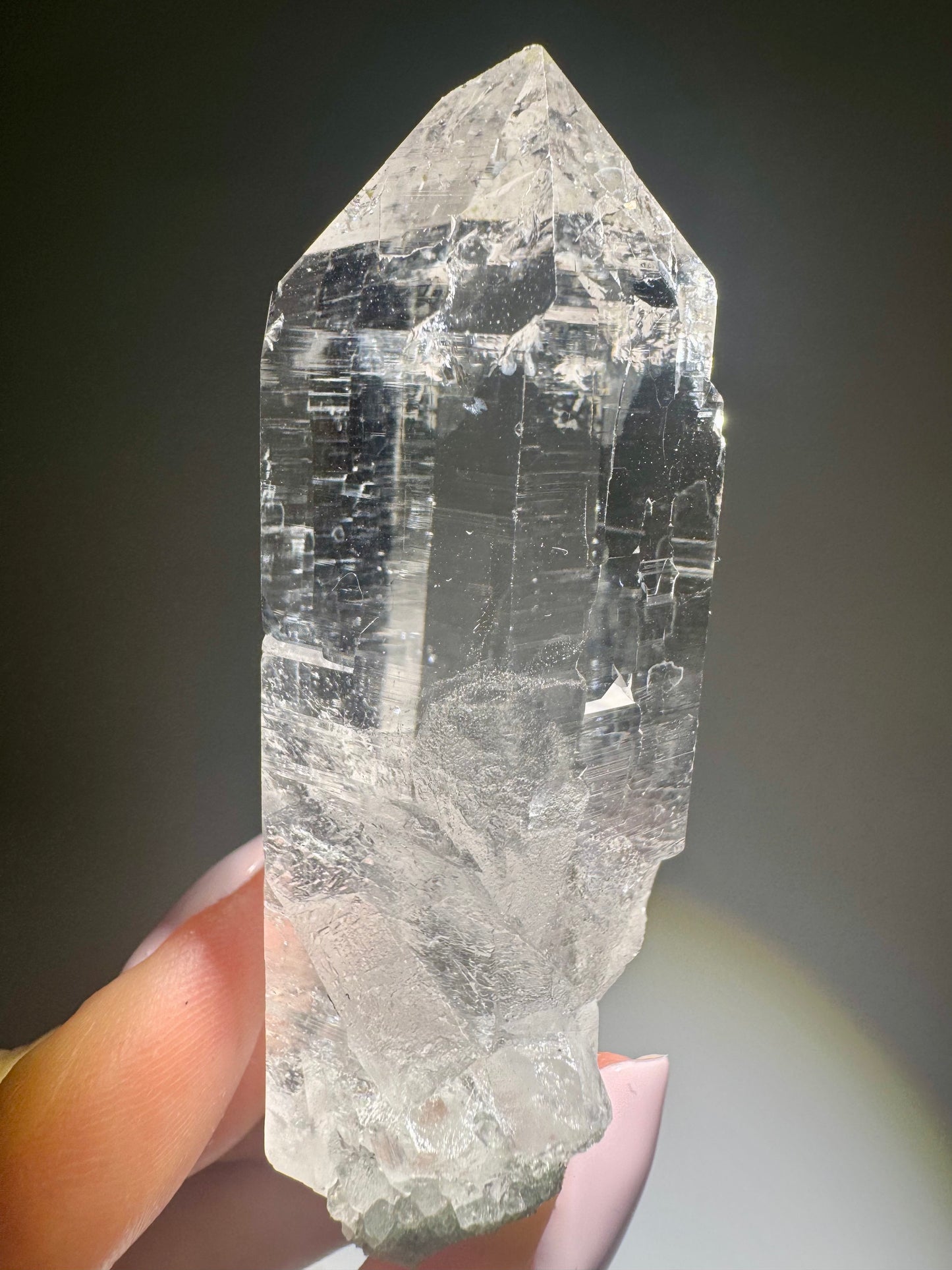 Himalaya-Kristall 7.8 cm – klarer 1A-Quarz in Museumsqualität – roh & unversehrt, 79 g