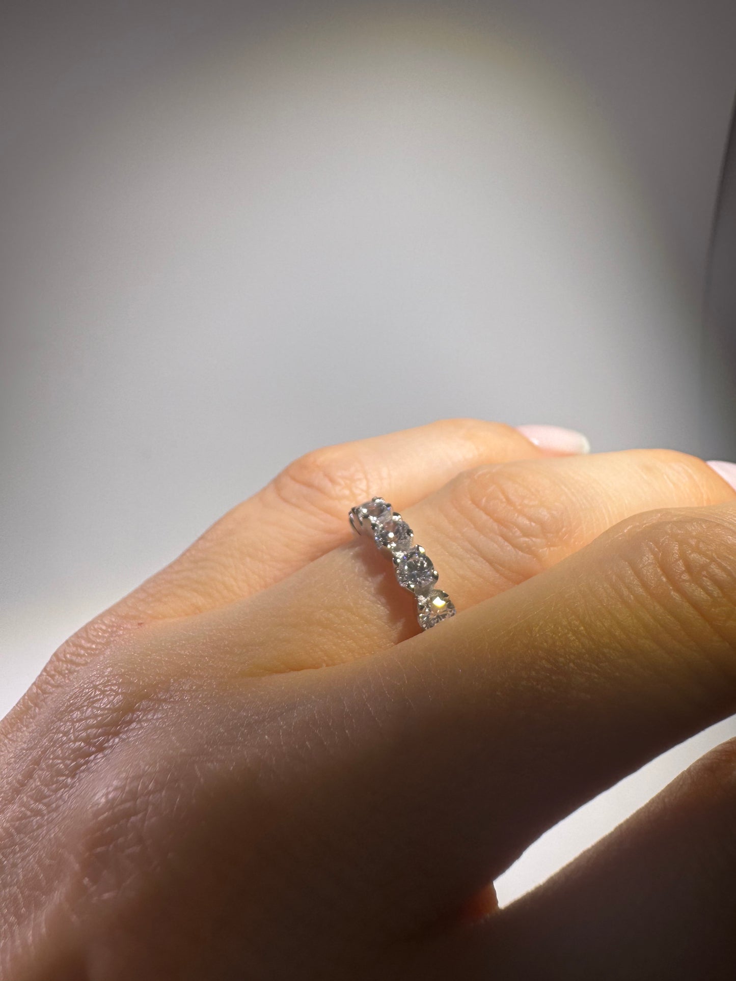 Eleganter Moissanit Ring – Grösse 5 – Funkelnder Verlobungsring mit Brillanz 💍✨