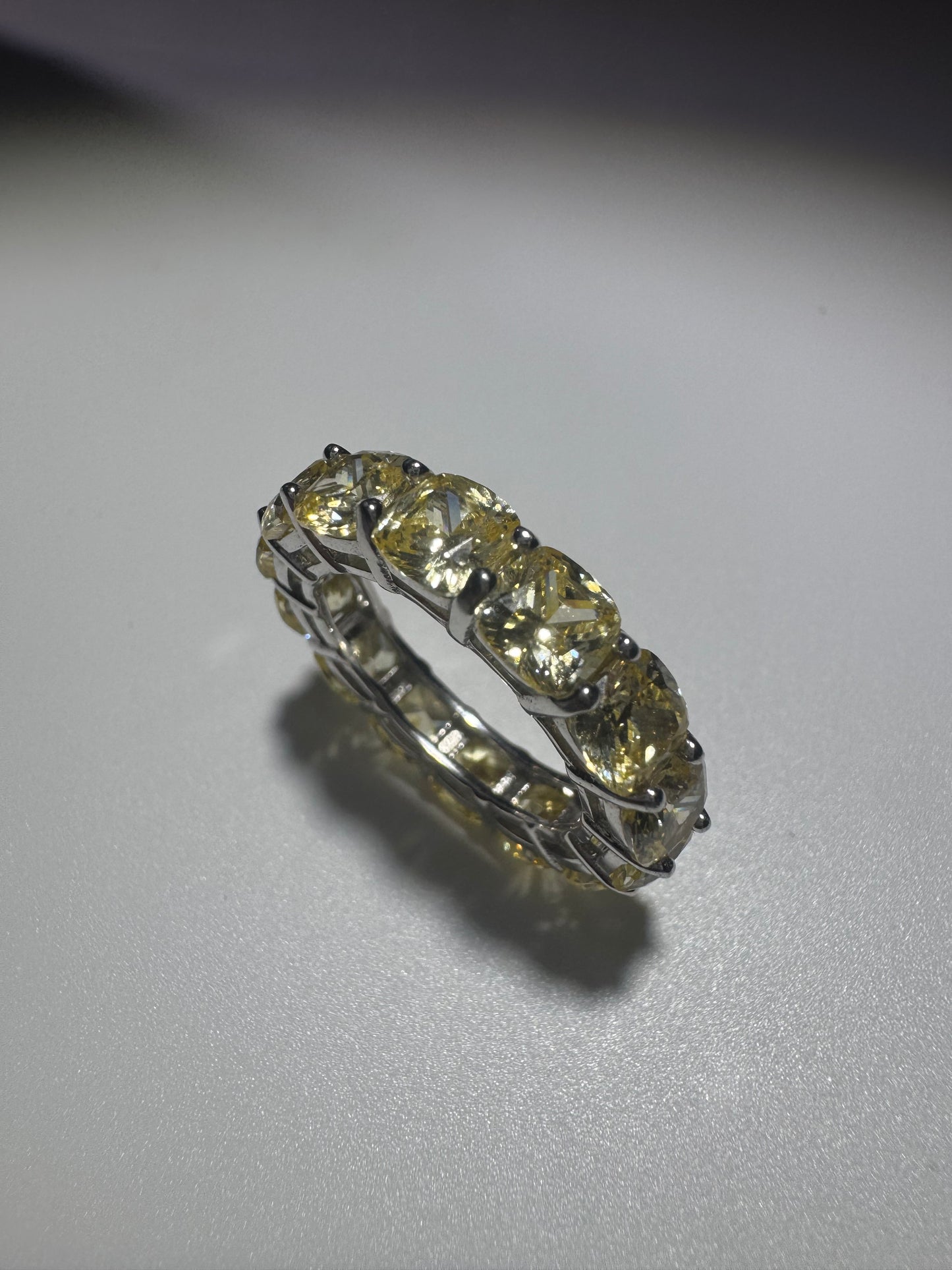 Eleganter Citrin Ring aus 925 Silber – Grösse 6 / 53 – Allianzring mit echter Brillanz 💛