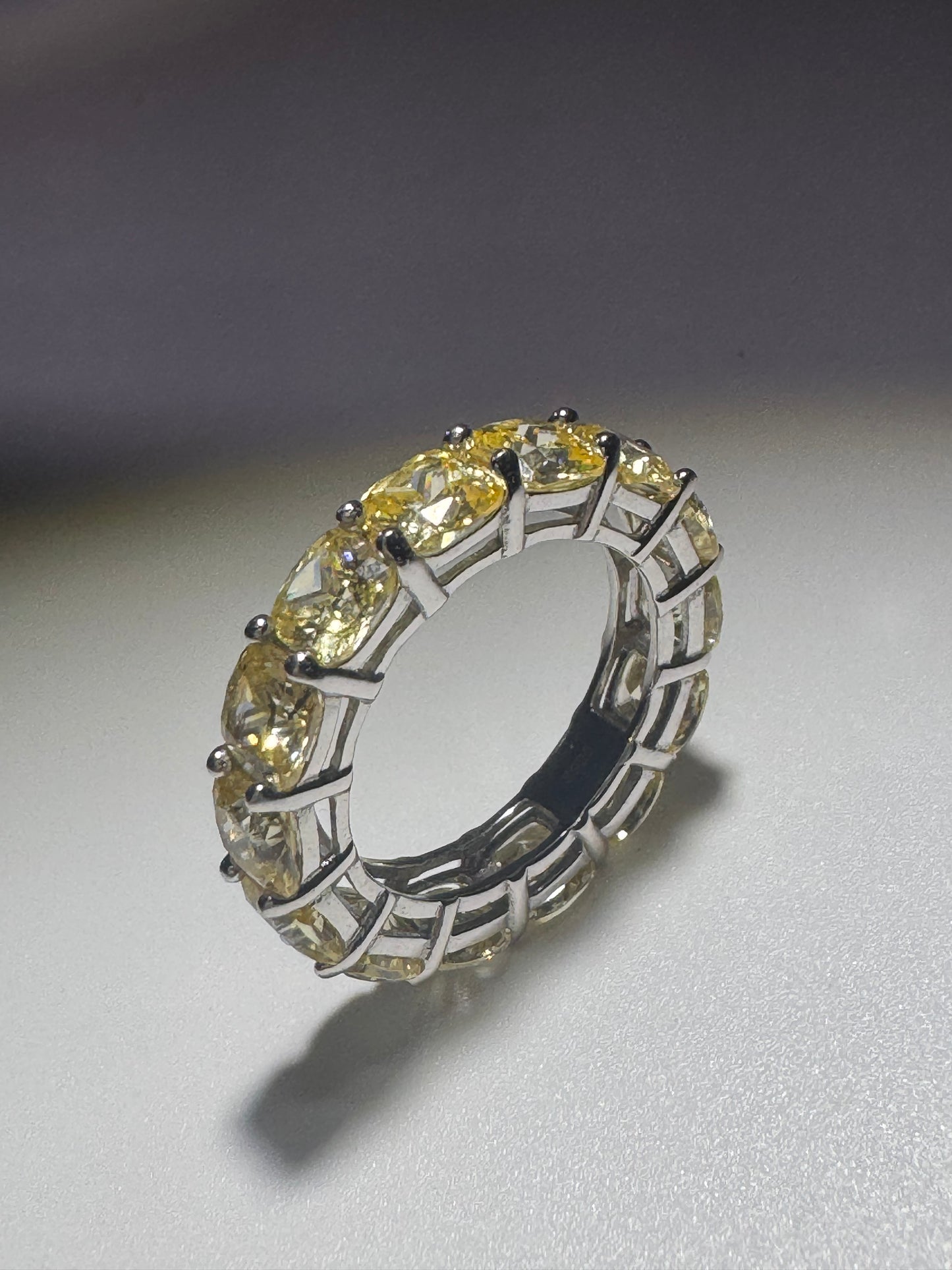Eleganter Citrin Ring aus 925 Silber – Grösse 6 / 53 – Allianzring mit echter Brillanz 💛