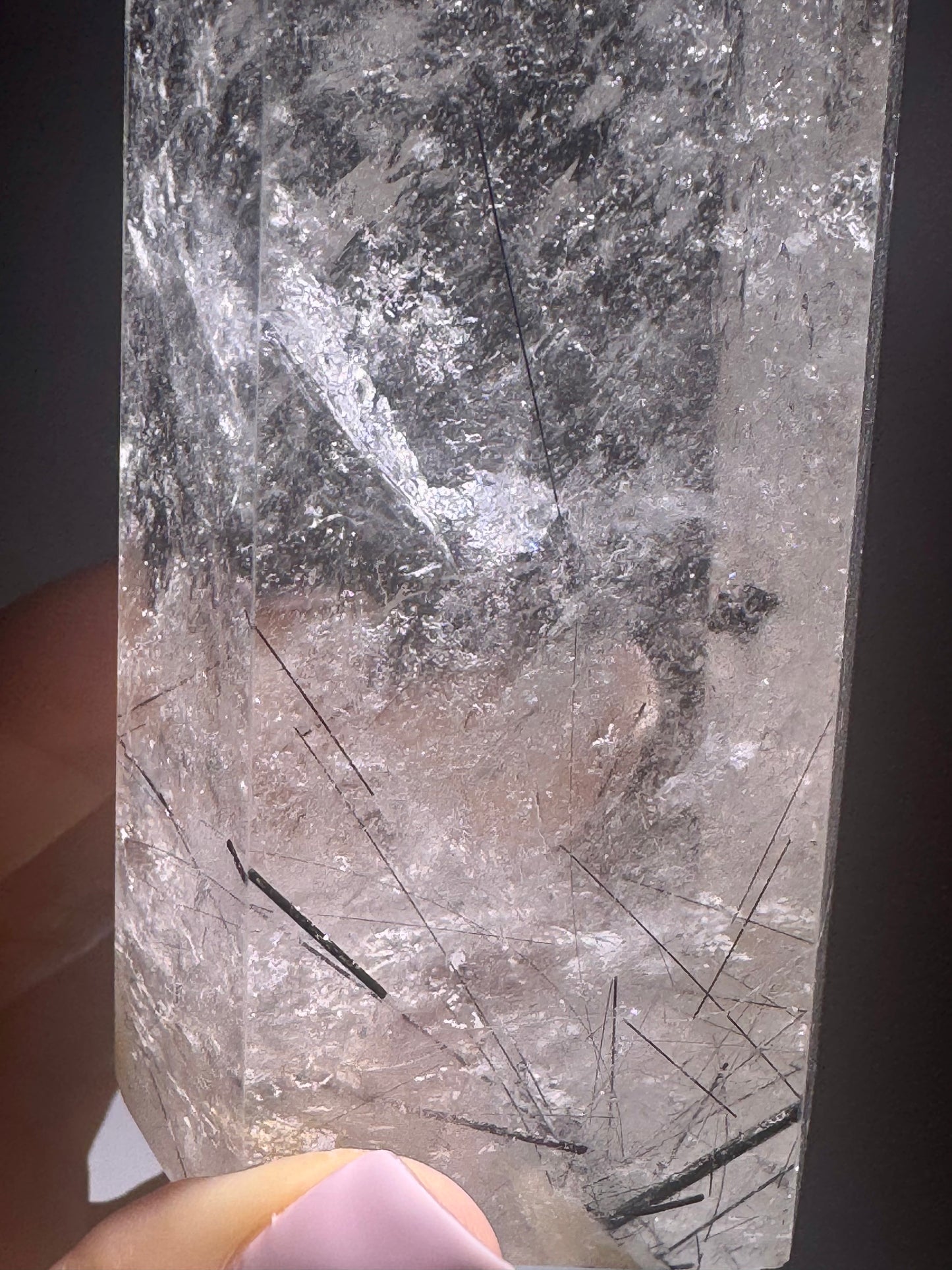Kristall mit Turmalin – 10 cm, 230 g – exklusiver Edelstein aus Brasilien