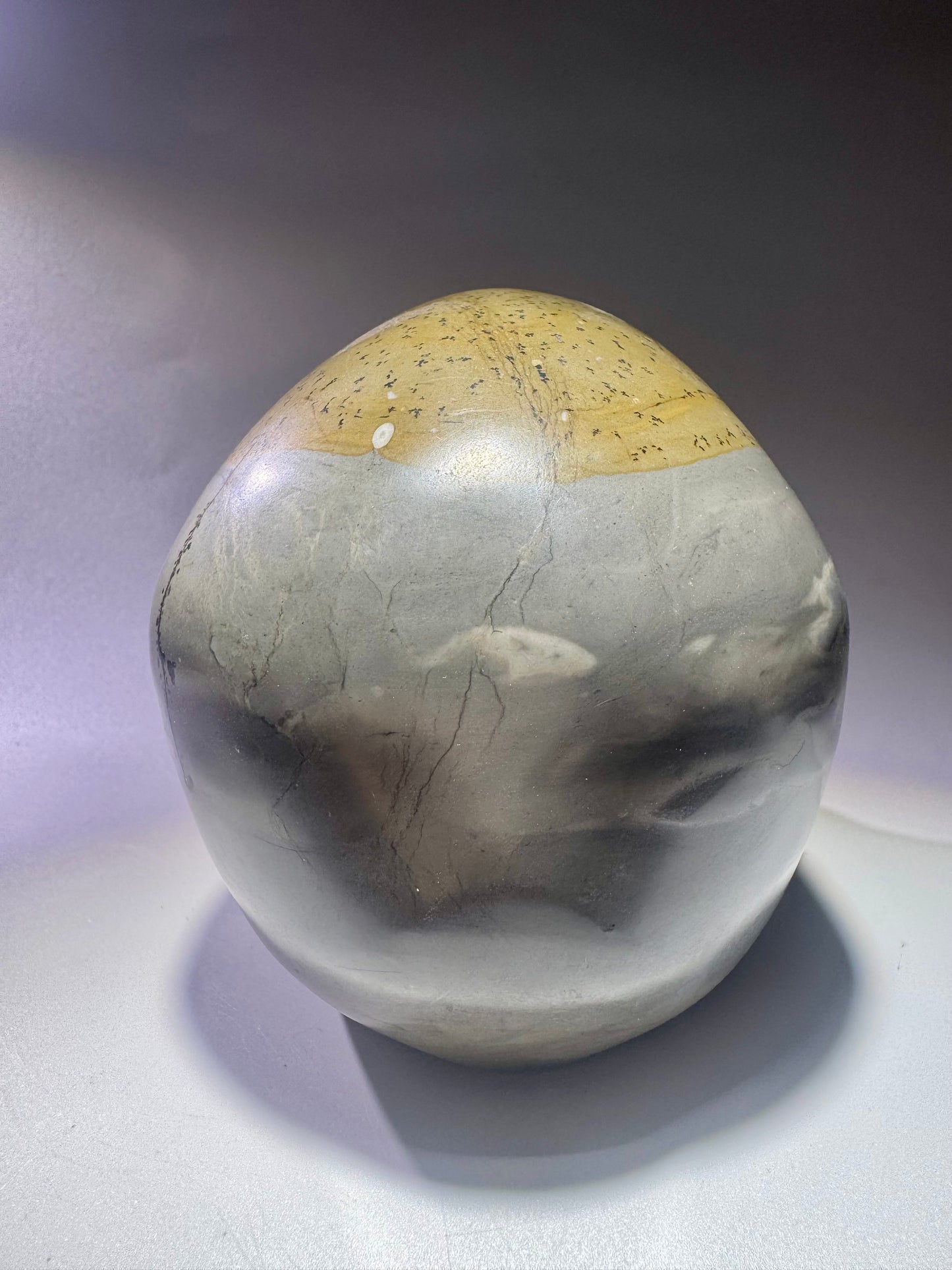 Totenkopf aus Picture Jasper – 12cm realistische Kristallskulptur 💀 – Natur pur in Stein verewigt