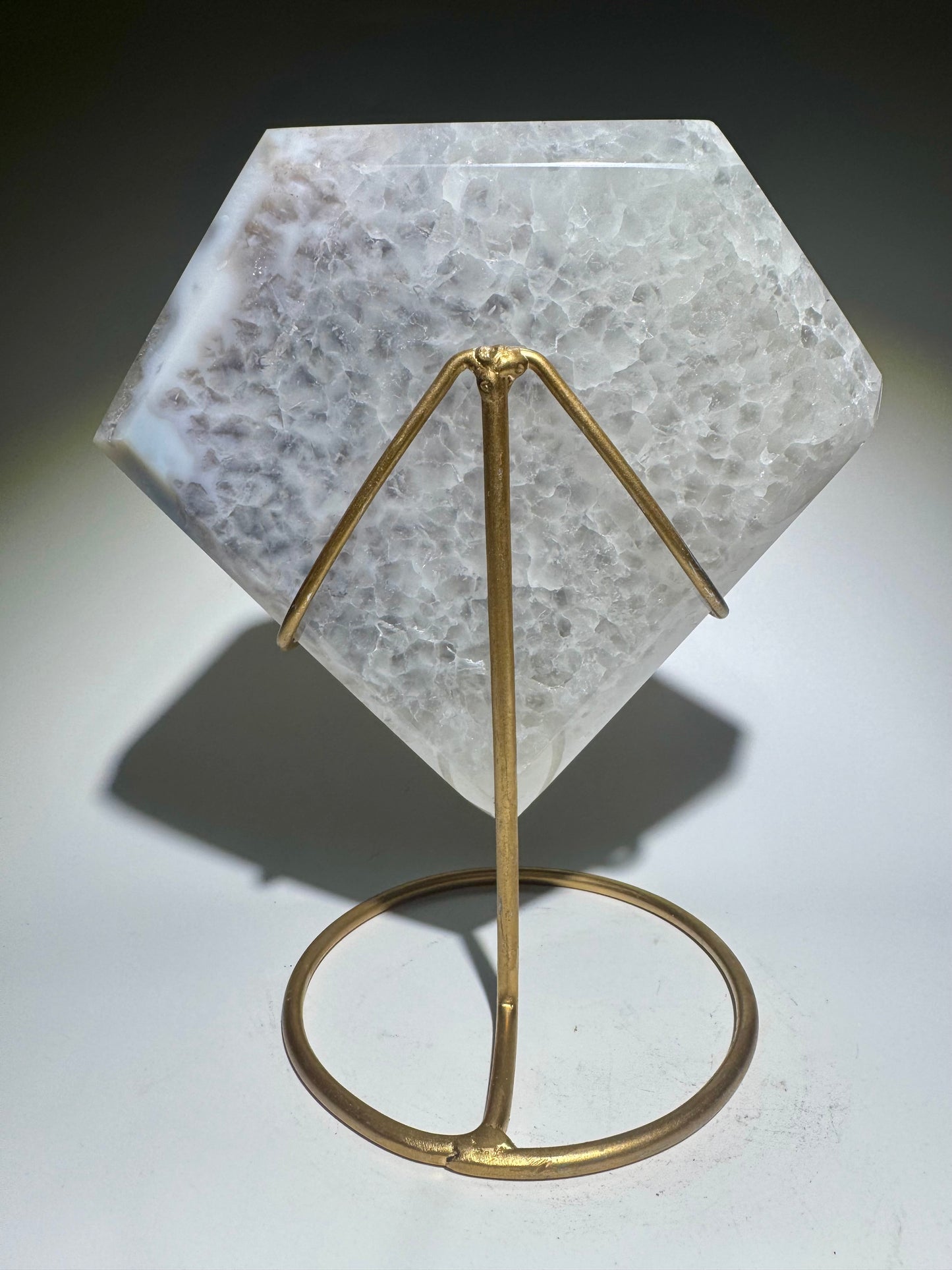 Wunderschöner Achat Diamant – 16 cm, 1.54 kg – Exklusive Edelstein-Skulptur in Diamantform 💎