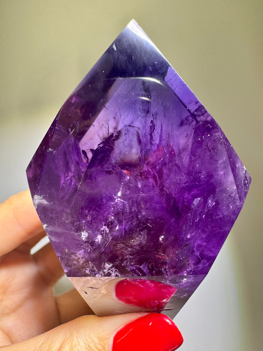 Aussergewöhnliche – Amethyst-Spitze 💜 - 10cm, 234g